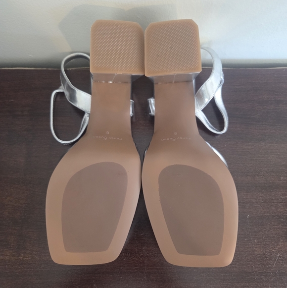 Fancy Queen Silver Strappy Square Toe Block Heels New In Original Box Size 8 - Picture 5 of 14